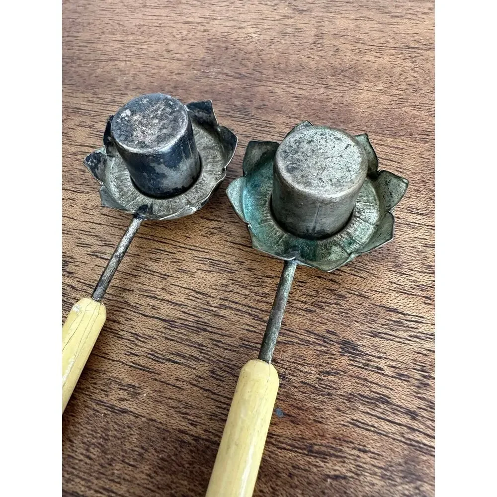 Vintage Silver Pewter Metal Wood Handle Sunflower Salt & Pepper Shakers Patina